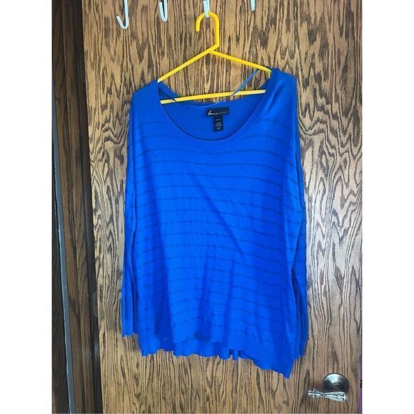 Lane Bryant Blue Long Sleeve Top Woman’s Size 22/24 - Picture 1 of 10